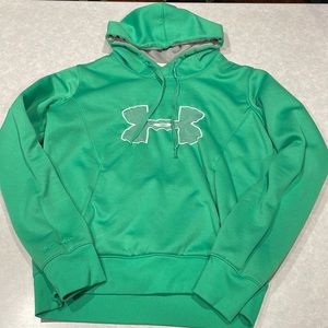 Under Armour Large Ladies Pullover Hoodie  Lightly Used